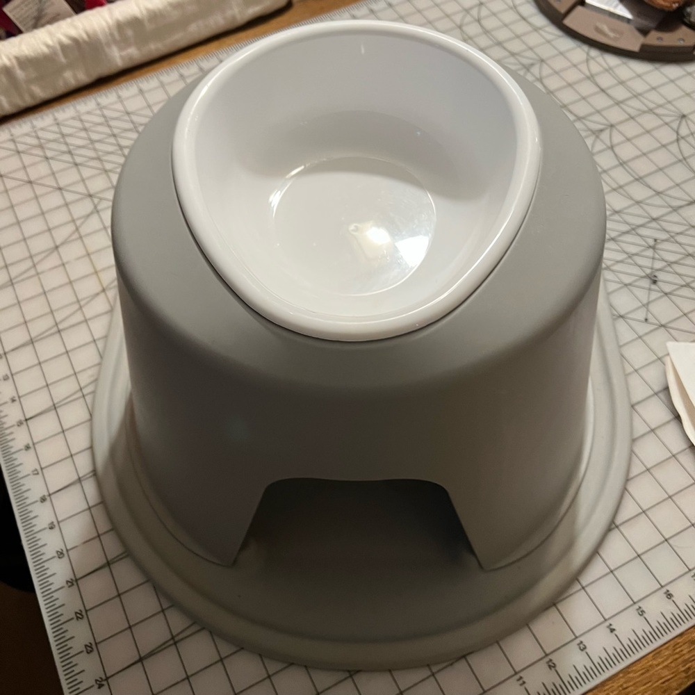 WeatherTech Pet Feeding System - 10 inch Single High Bowl